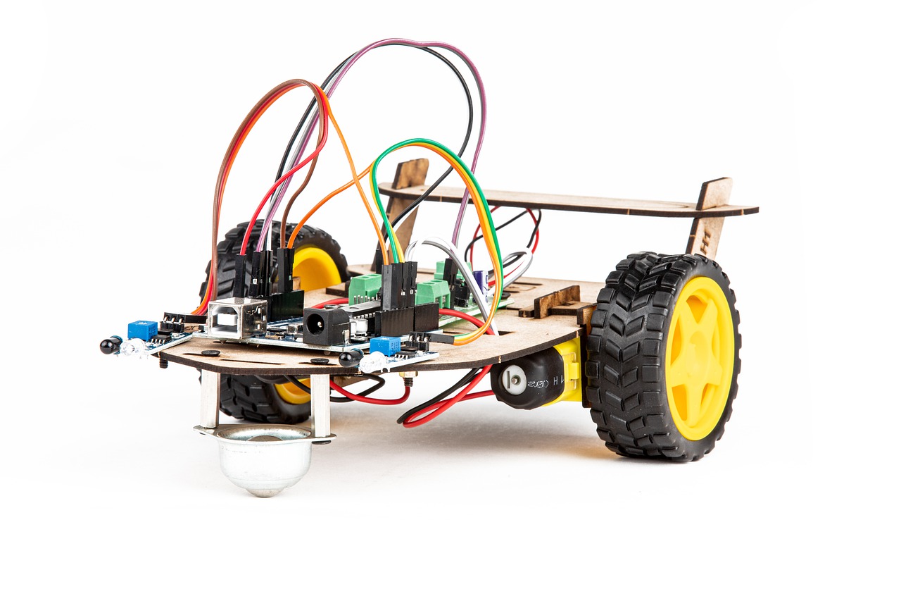 Robot Educational Toy Robotics  - Anilsharma26 / Pixabay
